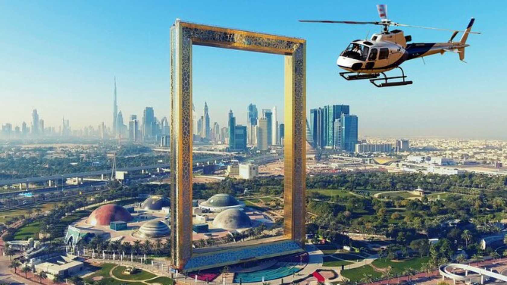 Helicopter Dubai Tour (12 Minutes)