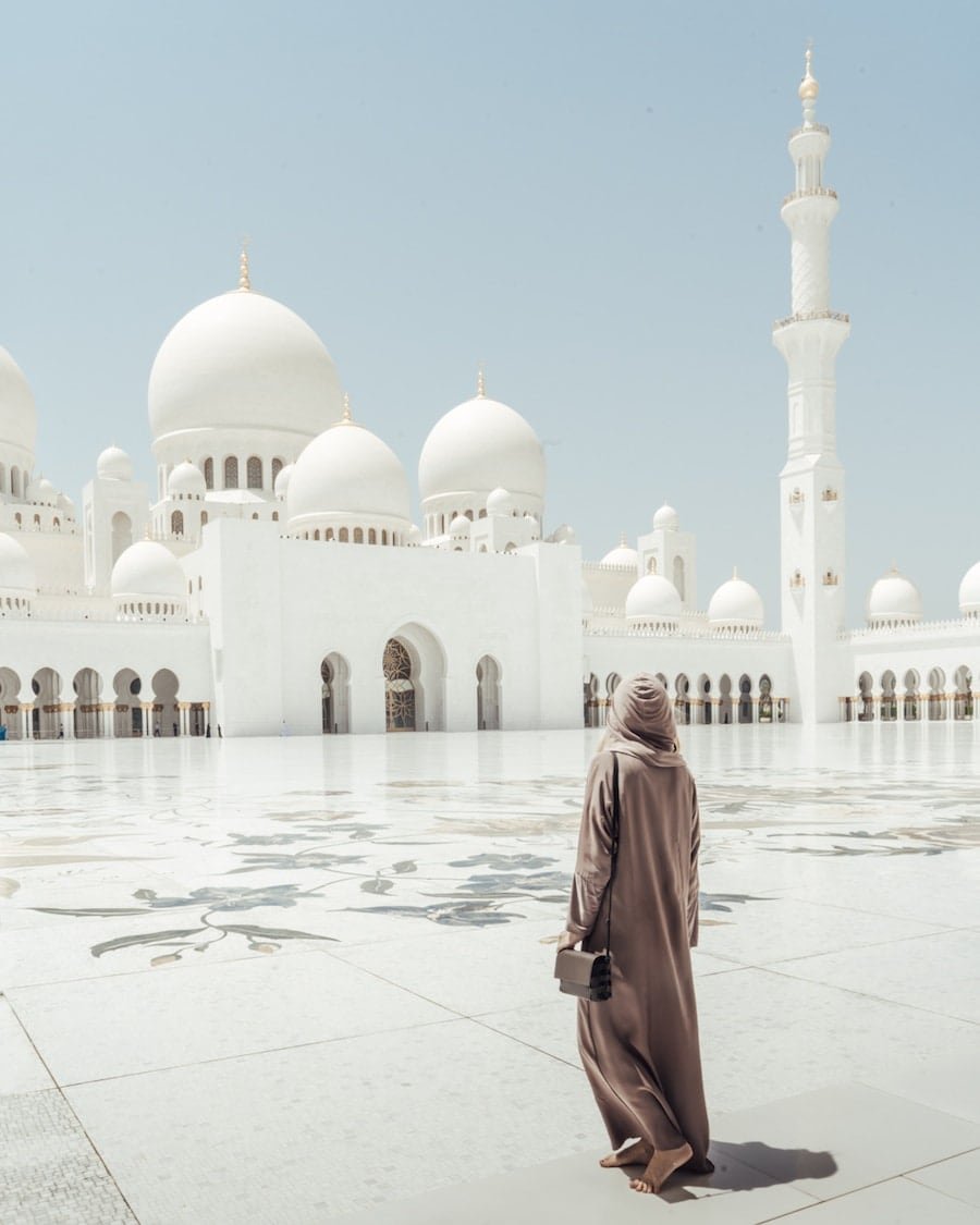 Why Everyone’s Raving About Abu Dhabi: 5 Reasons You Need This City Tour on Your Bucket List!