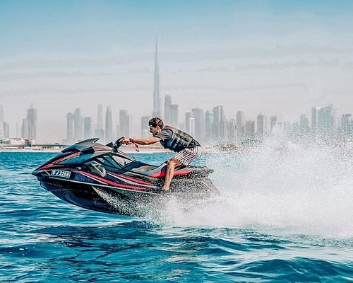 jet skiing in dubai