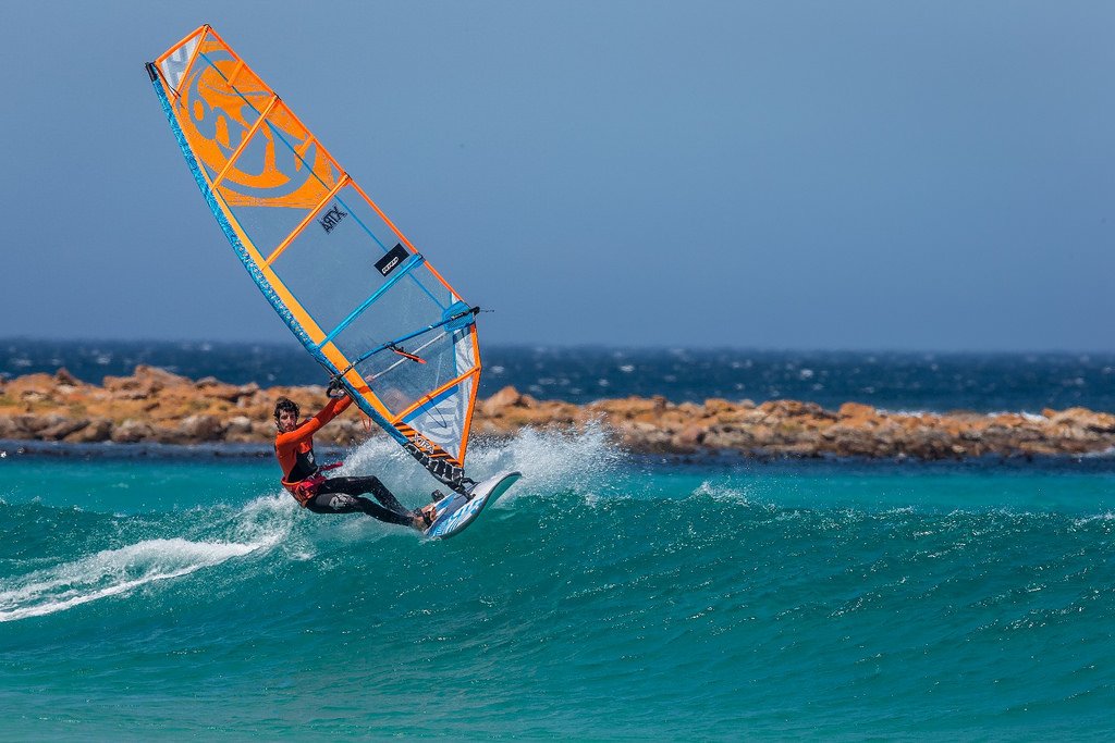 windsurfing