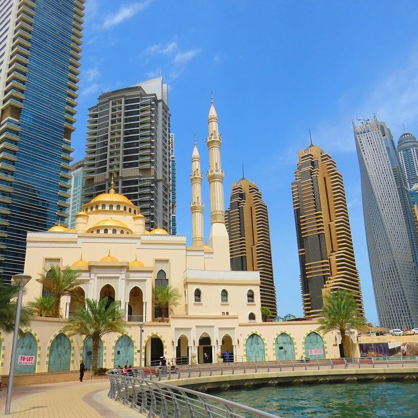 dubai marina in dubai