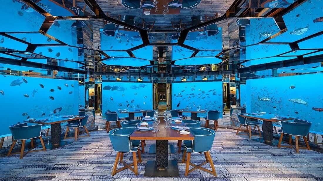 underwater restaurent