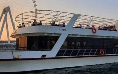 Marina Dhow Cruise with Dinner: An Experience in Dubai