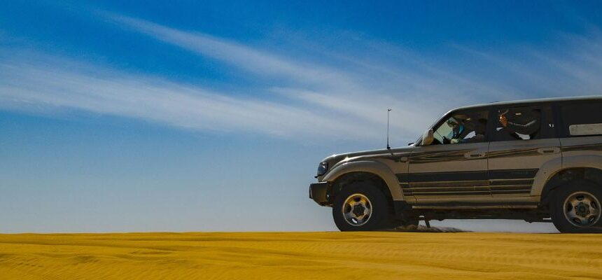 Sand Bashing: Thrilling 4×4 Desert Adventure on Sand Dunes
