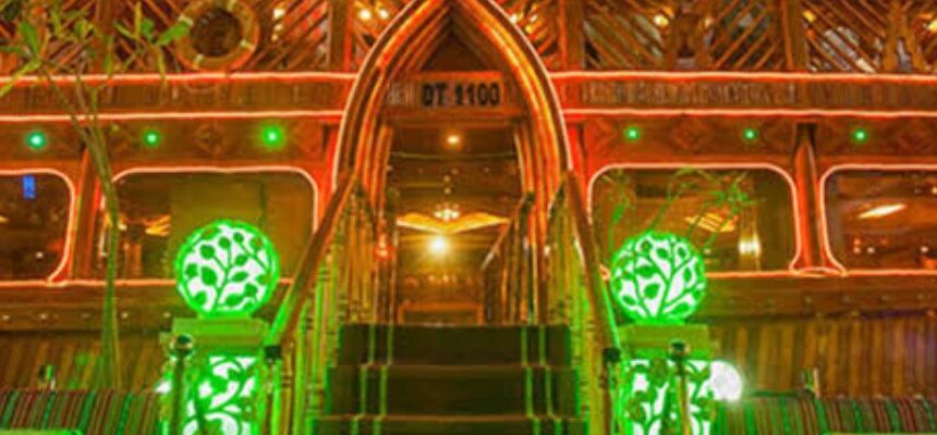 Emirates Dhow Cruise : Elegance and Adventure at Dubai