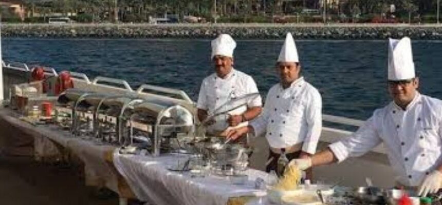 Dhow Dinner Cruise Dubai Creek: An Evening on the Water