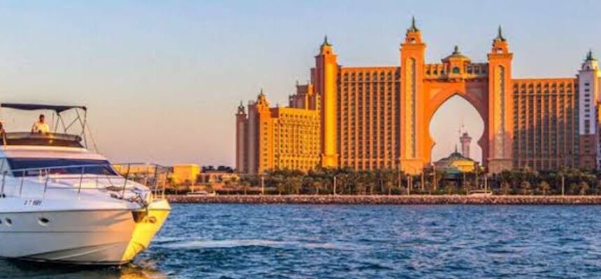 Private Dinner Cruise Dubai: An Exclusive Experience on the Water