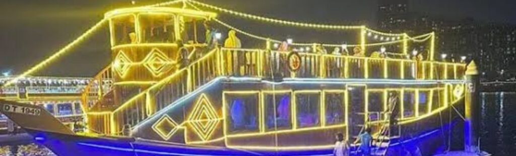 Family enjoying the Dhow Cruise.