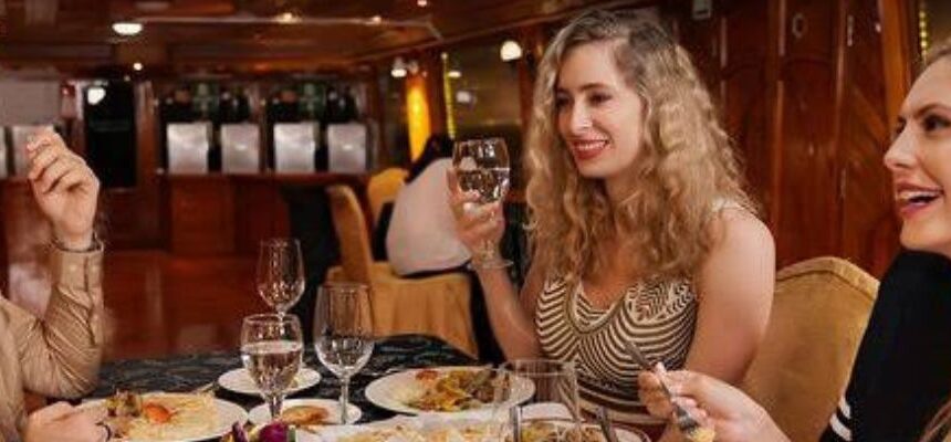 Dhow Dinner Cruise Creek Dubai: The Best Dinner In Dubai