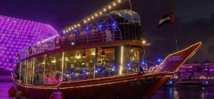 Tour Dubai Creek Cruise: Best Journey Through Dubai’s Historic Waterway
