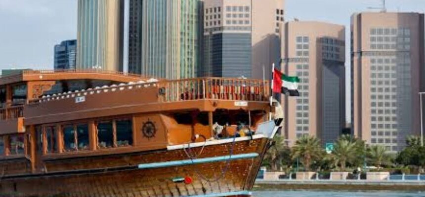 Dhow Cruise Creek with Dinner Dubai: Magical Evening on the Water