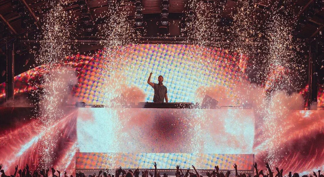 1723733286104_optimized_200 › Forever Tourism LLC