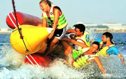 Why Do So Many People Fall Off Banana Boats? Here’s How to Hold On Tight!