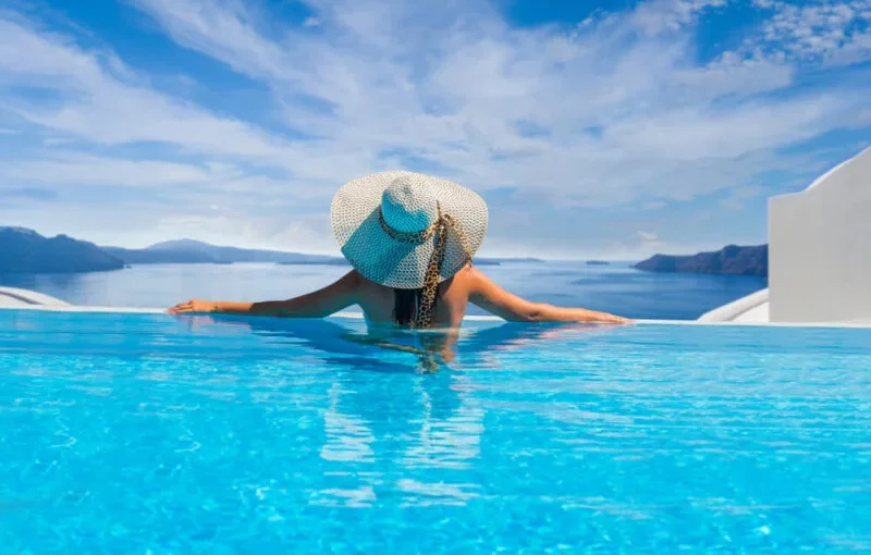 Breath Taking Infinity Pools In Abu Dhabi