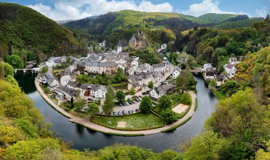 Apply for a Luxembourg visa with ease. Get your Luxembourg visa from Dubai hassle-free and explore the beauty of Luxembourg without worries.