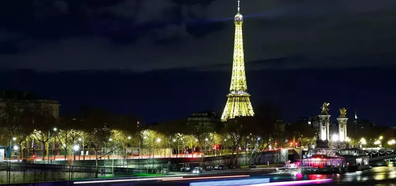 View of the Eiffel Tower in Paris. Get your France visa today to experience this iconic landmark in person.