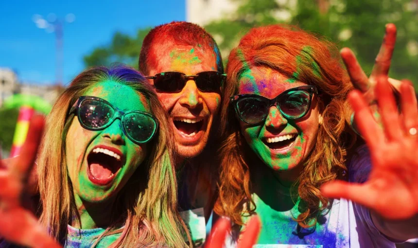 Holi Events in Dubai 2025 – Celebrate with a Dubai City Tour!