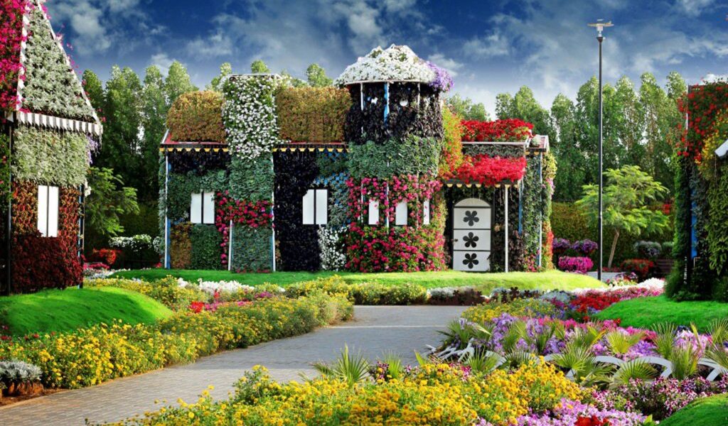 Dubai Miracle Garden with vibrant flowers, featuring the Miracle Garden ticket and countdown to the miracle garden closing date 2025.