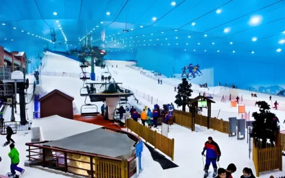 Visitors enjoying snow activities and Penguin Encounter at Ski Dubai indoor resort with Ski Dubai Tickets and seasonal Ski Dubai tickets offers.