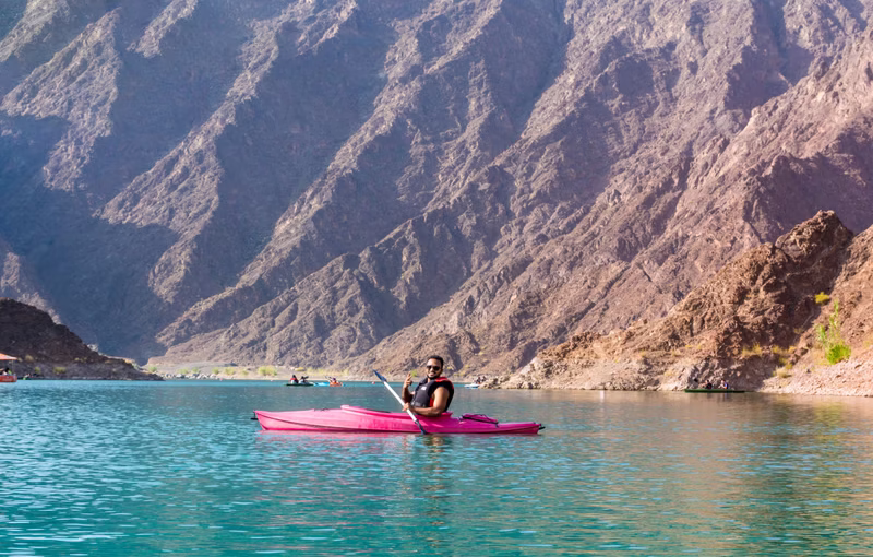 Best Places to Go for Kayaking in Dubai – Must-Try Spots!