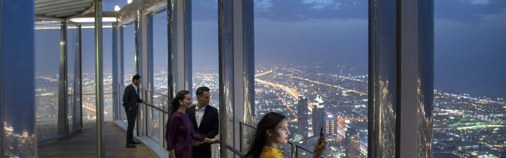 View of Burj Khalifa towering into the sky, highlighting Burj Khalifa height, number of floors, and available ticket offers with opening hours info.