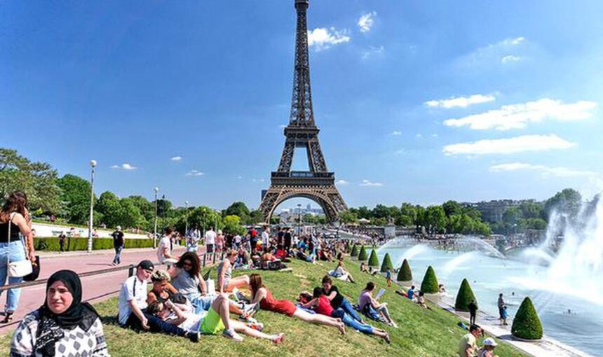 Schengen Visa From UAE – Fastest Way to Europe! › Forever Tourism LLC Applicant at visa center booking a Schengen Visa from UAE, showing photo requirements and Schengen visa appointment process.