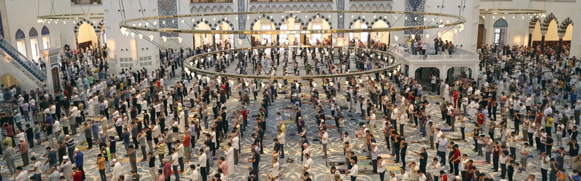 Tourists enjoying a Dubai city tour during Eid al Adha, celebrating the 2025 Eid ul-Adha date, the next holiday in UAE.