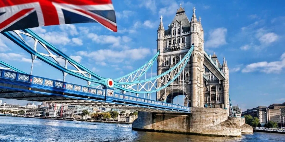 Guide for UAE residents on UK visa requirements, UK tourist visa application process, and steps on how to apply for a UK visa