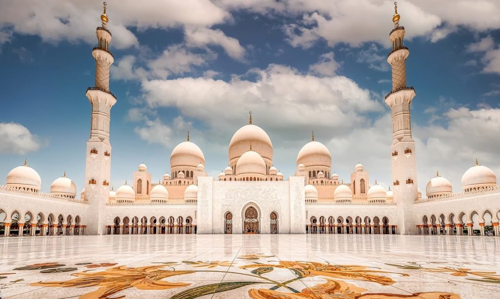Abu Dhabi City Tour – #TopExperience for UAE Weekends › Forever Tourism LLC