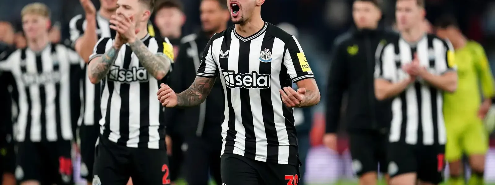 Fans celebrating at St. James’ Park during the Newcastle vs Crystal Palace match—apply for your UK visa to catch the next big game in Newcastle.