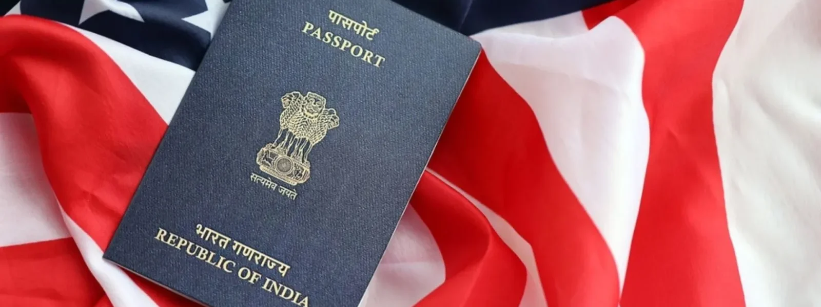 Traveler preparing documents for US visa from Dubai to visit the United States of America – guided support for US tourist visa application.