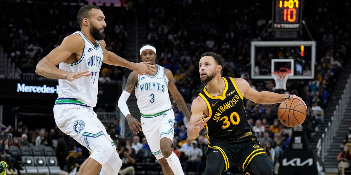 Warriors vs Timberwolves game action – highlights from the Wolves vs Warriors clash.