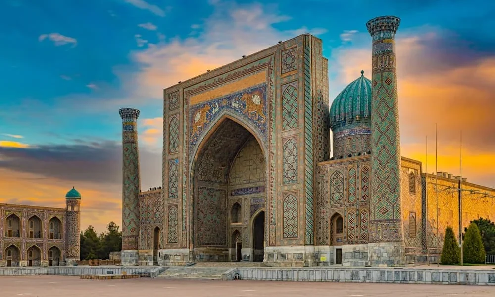 Dubai Holiday 2025 tour package poster for Eid holidays in Dubai – 4 Nights, 5 Days itinerary with UAE Eid Al Adha 2025 travel highlights and offers.