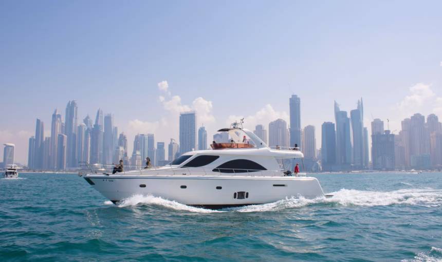 Yacht Tours Dubai: Luxury Cruise Without Tourist Crowds