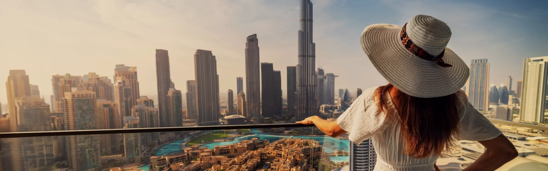 Explore Dubai Holidays 2025+550% with all-inclusive packages, luxury deals, trending spots & the best time to visit. Affordable vacations await!
