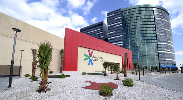 Luxury shopping at Yas Mall – Malls in Abu Dhabi