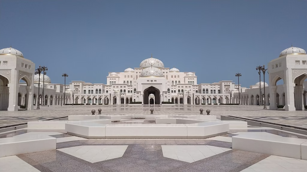 Scenic view of famous Abu Dhabi landmarks during an Abu Dhabi one day tour – part of a city tour Abu Dhabi and sightseeing package.
