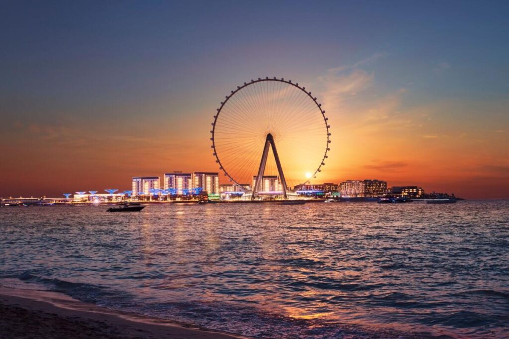 Things to Do in Dubai after dinner – Explore the city's top night attractions with Forever Tourism