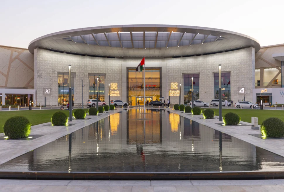 Luxury shopping at Yas Mall – Malls in Abu Dhabi