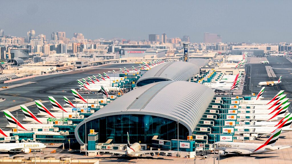 Explore top reasons to visit Dubai including iconic landmarks, luxury experiences, and cultural adventures with Forever Tourism