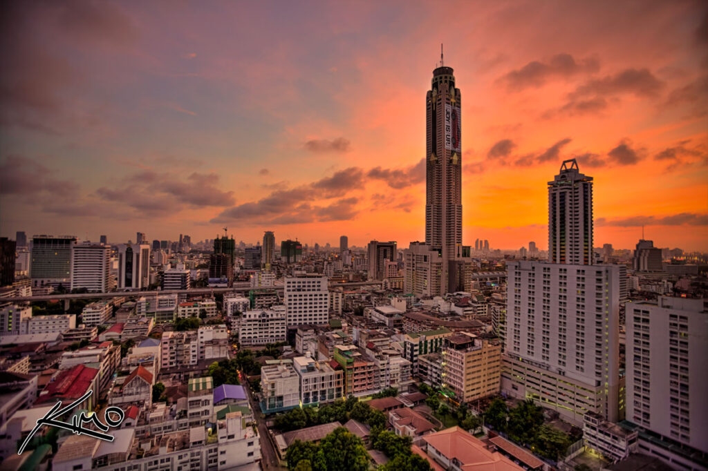 › Forever Tourism LLC Panoramic skyline showcasing Gevora Hotel and Burj Al Arab among the world’s tallest hotels.