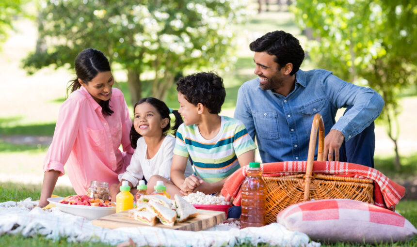 8 Best Picnic Places in Dubai for Fantastic Day Out in 2025
