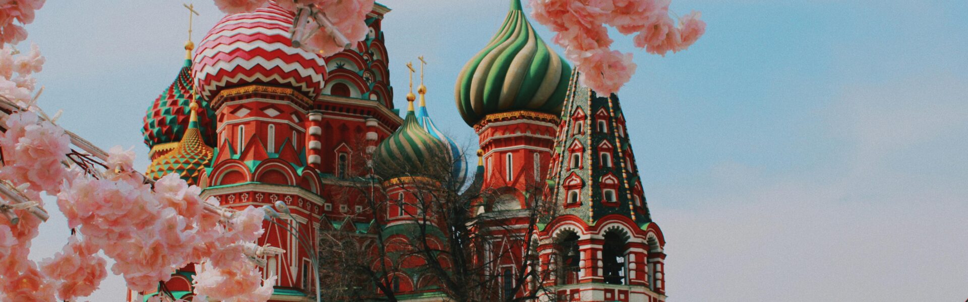 Travelers applying for Russia visa from Dubai – guidance on Russia visa requirements from Dubai, tourist visa process, and how to apply for Russian visa in Dubai.