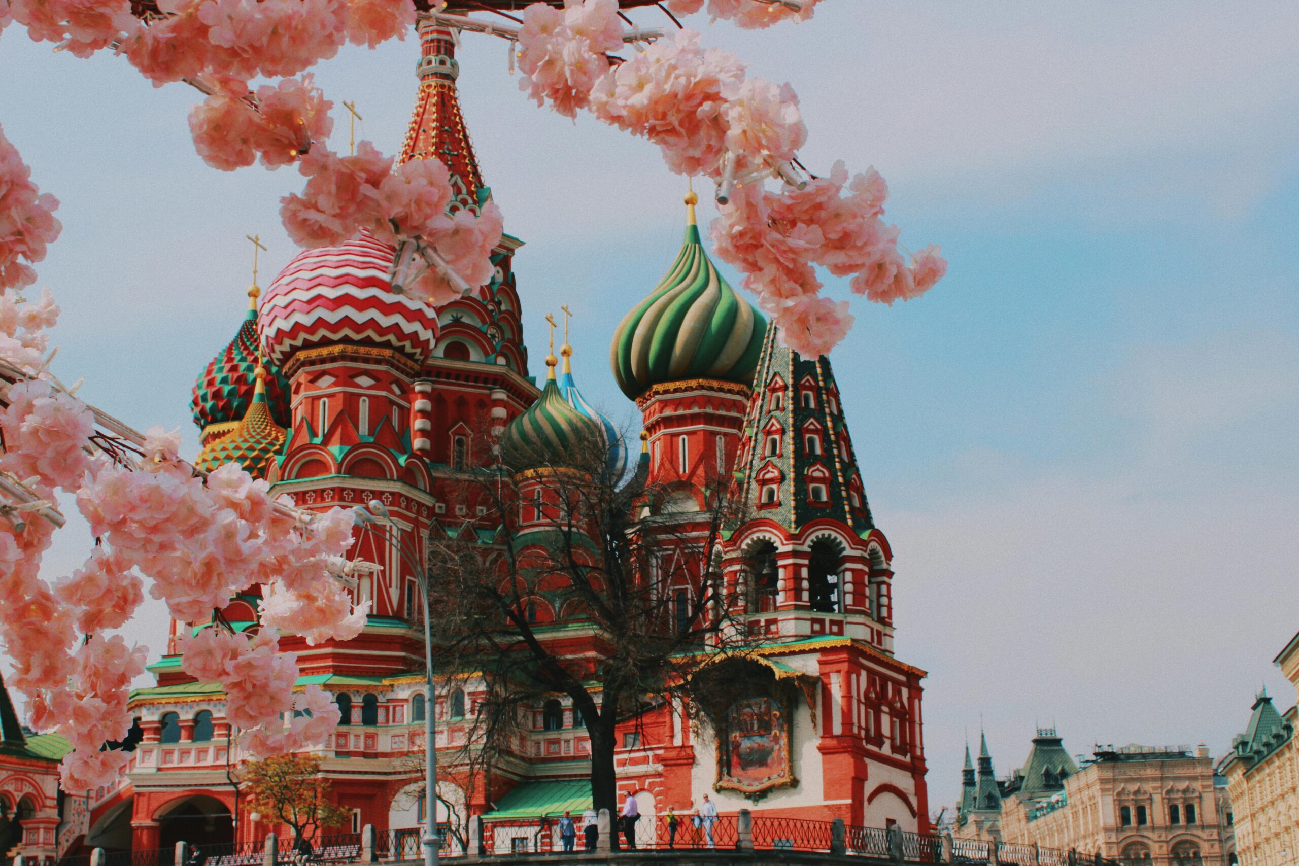 Travelers applying for Russia visa from Dubai – guidance on Russia visa requirements from Dubai, tourist visa process, and how to apply for Russian visa in Dubai.