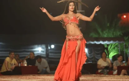 Belly Dance Desert Safari Dubai | Dunes, Live Shows & BBQ