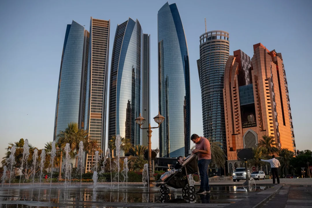 abu dhabi tour package six stops desert skyline – abu dhabi tour package with Forever Tourism