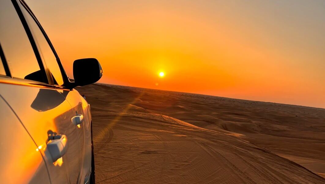BBQ dinner and live shows at desert safari Dubai campsite