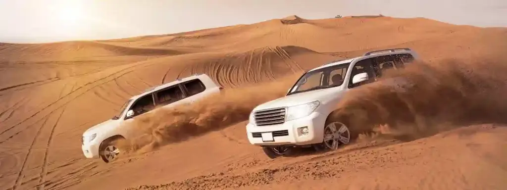 Land Cruiser dune bashing in Dubai sand dunes