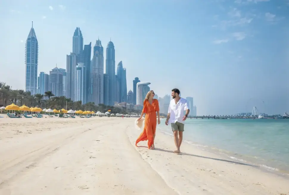 holiday in UAE 2025 calendar with landmarks and travel destinations