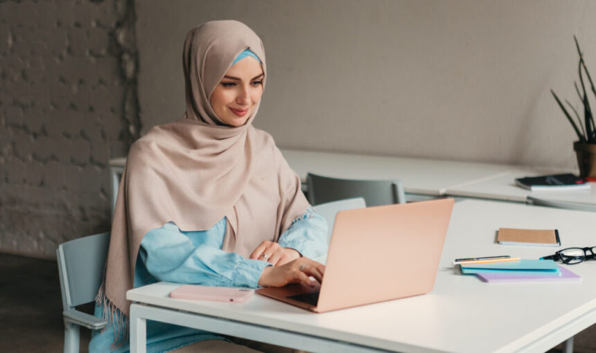 UAE Ramadan Working Hours: Who Gets Less Time Off & How Much